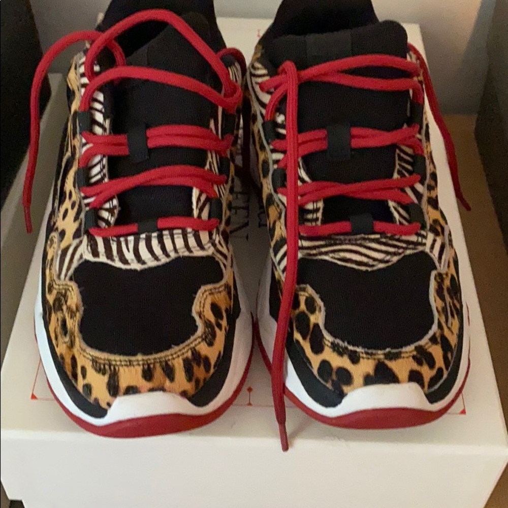 Sneakers